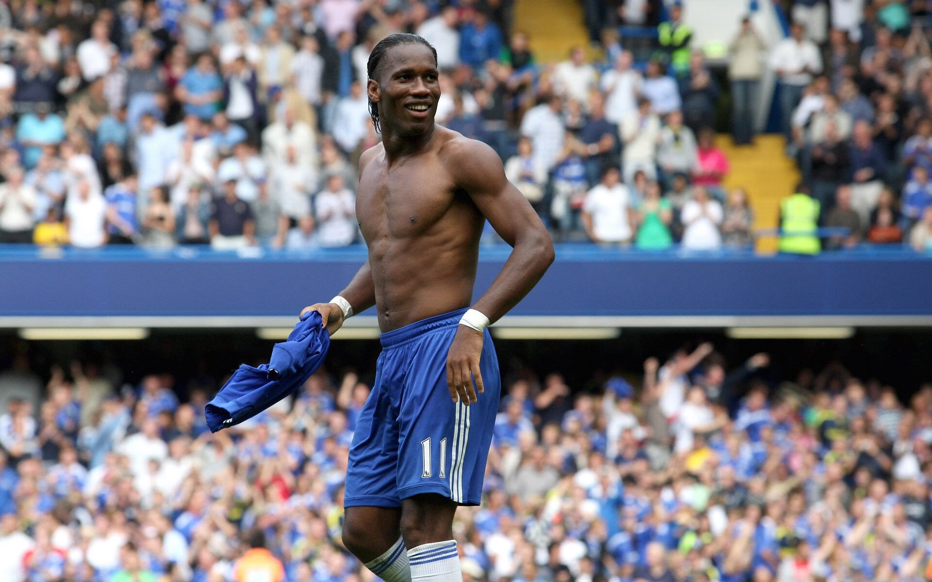 切尔西不断突破!德罗巴连续十二场比赛得分超过败北比赛高潮迭起——全方位解码蓝军崛起的背后